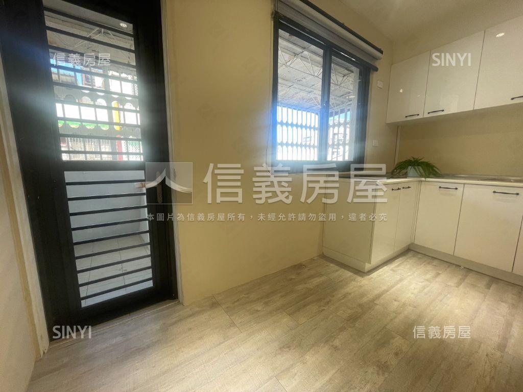 低總價三面採光整理美寓房屋室內格局與周邊環境