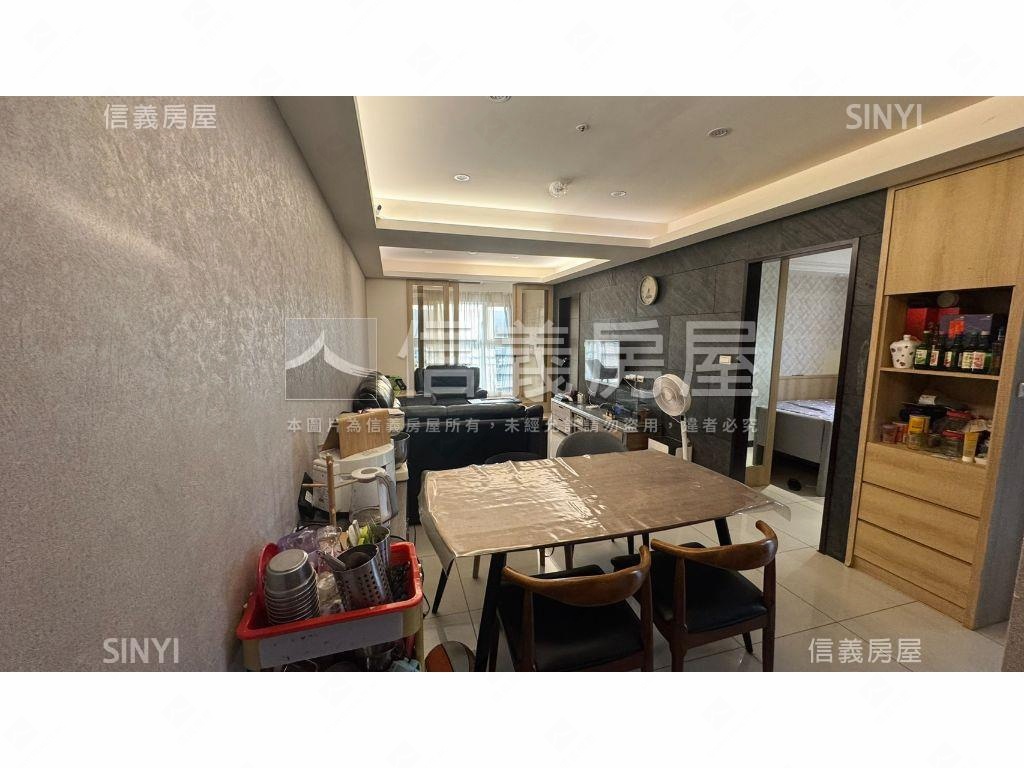 伯爵花園三房車位房屋室內格局與周邊環境