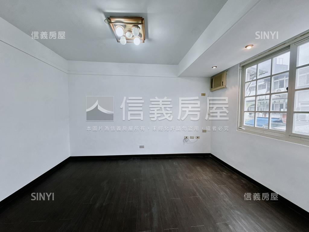 ☆小城大空間活巷透天☆房屋室內格局與周邊環境