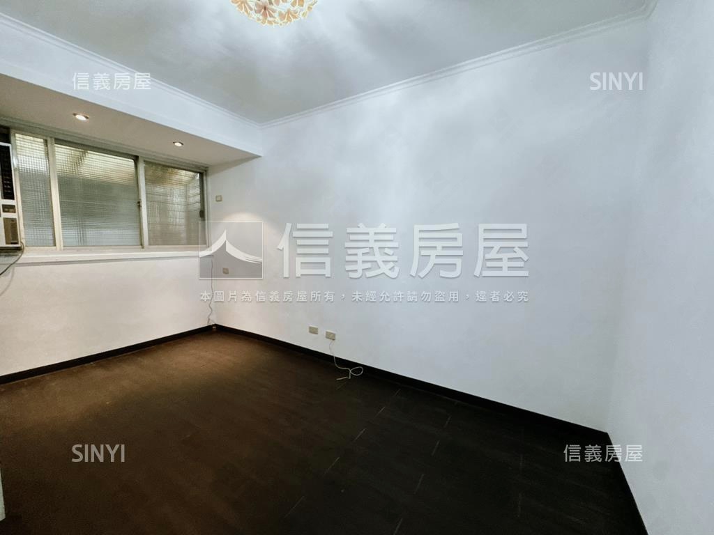 ☆小城大空間活巷透天☆房屋室內格局與周邊環境