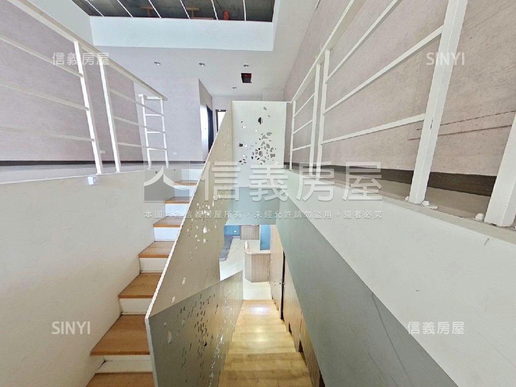 售租捷運新莊站永鼎金店面房屋室內格局與周邊環境