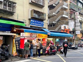 士林人潮面寬店面