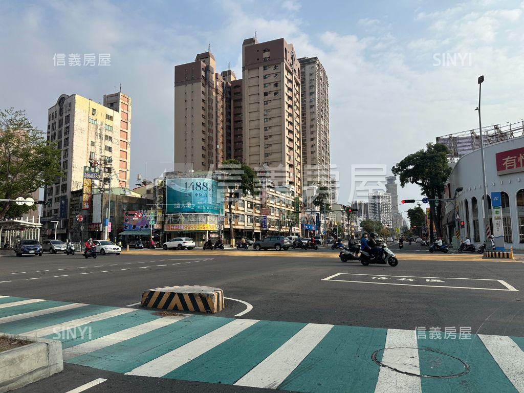 大順輕軌置產金雞母房屋室內格局與周邊環境