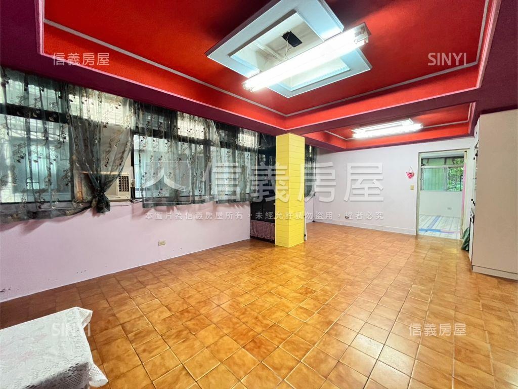 文湖街黃金二樓房屋室內格局與周邊環境
