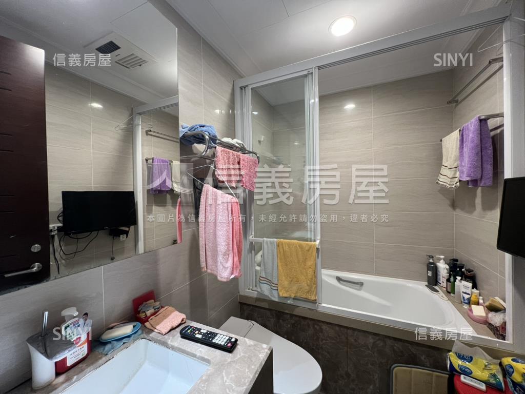 五期電梯三房房屋室內格局與周邊環境