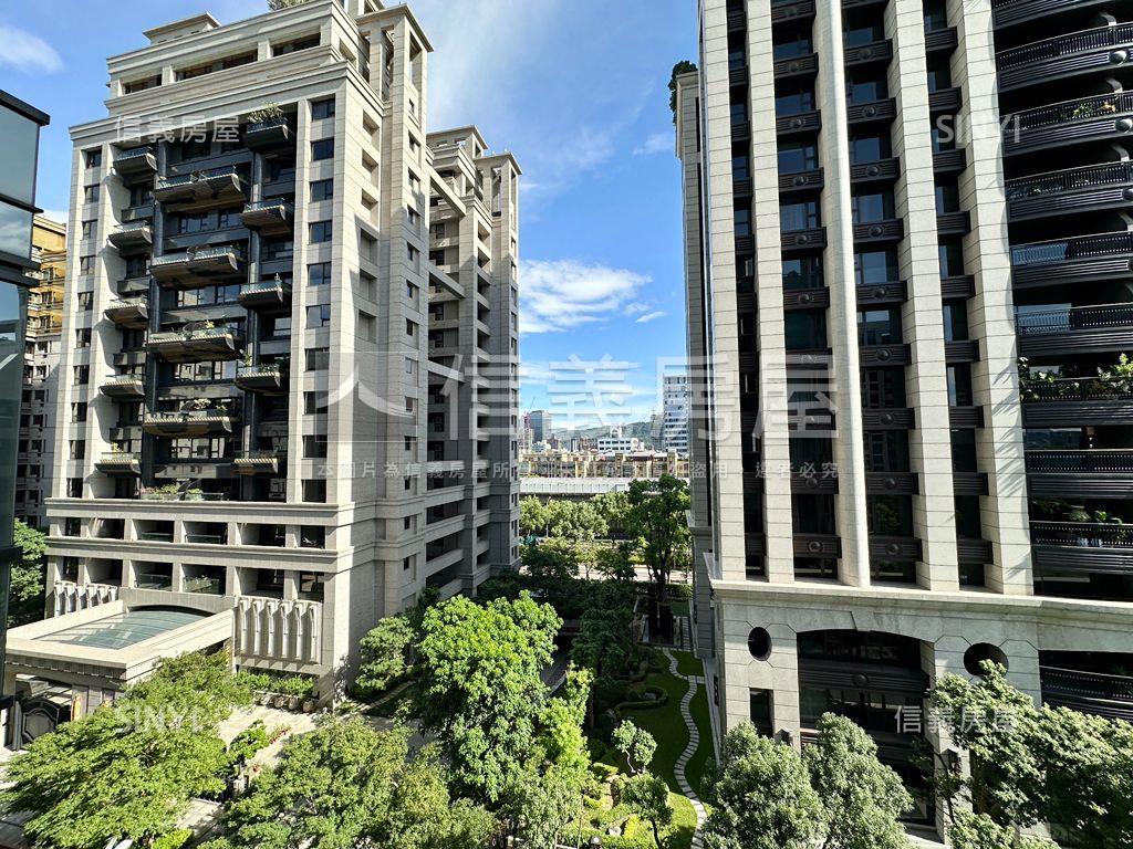 五期電梯三房房屋室內格局與周邊環境