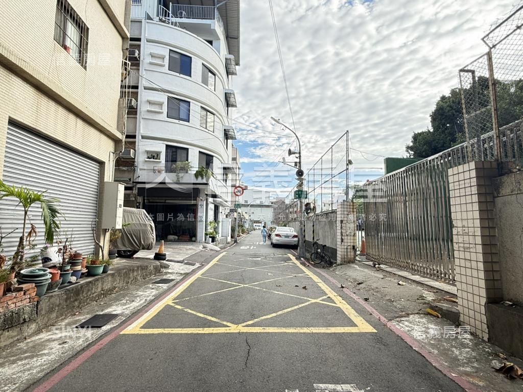 光華國中首排美透天房屋室內格局與周邊環境