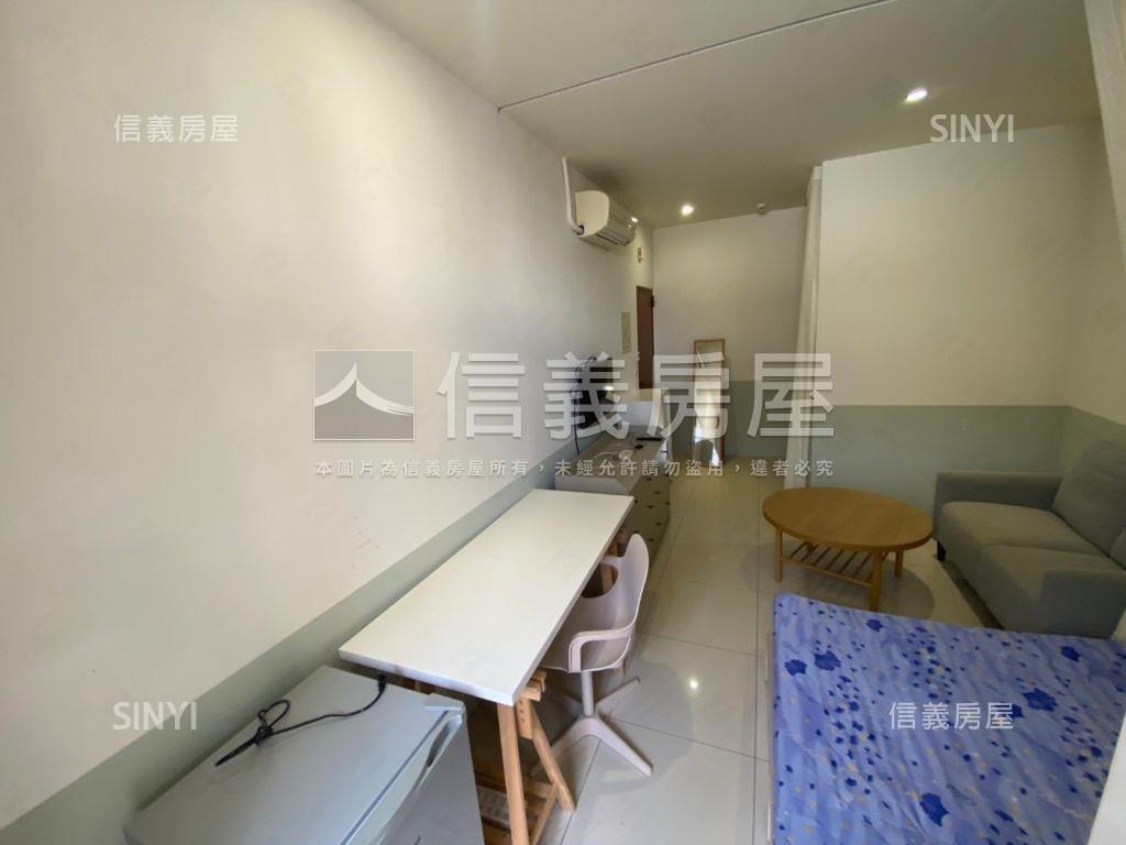 置產收租９年屋電梯四套房房屋室內格局與周邊環境