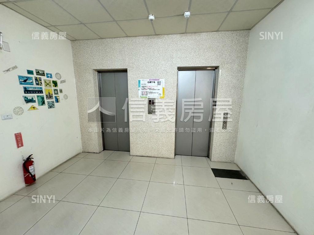 置產收租９年屋電梯四套房房屋室內格局與周邊環境