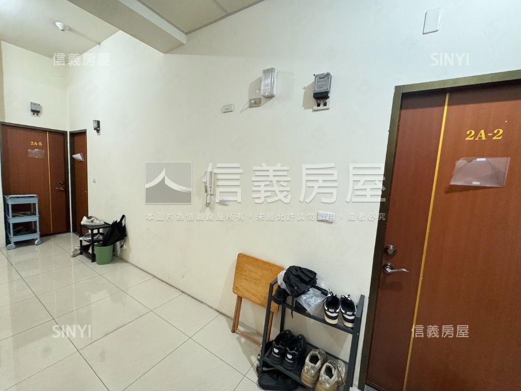 置產收租９年屋電梯四套房房屋室內格局與周邊環境
