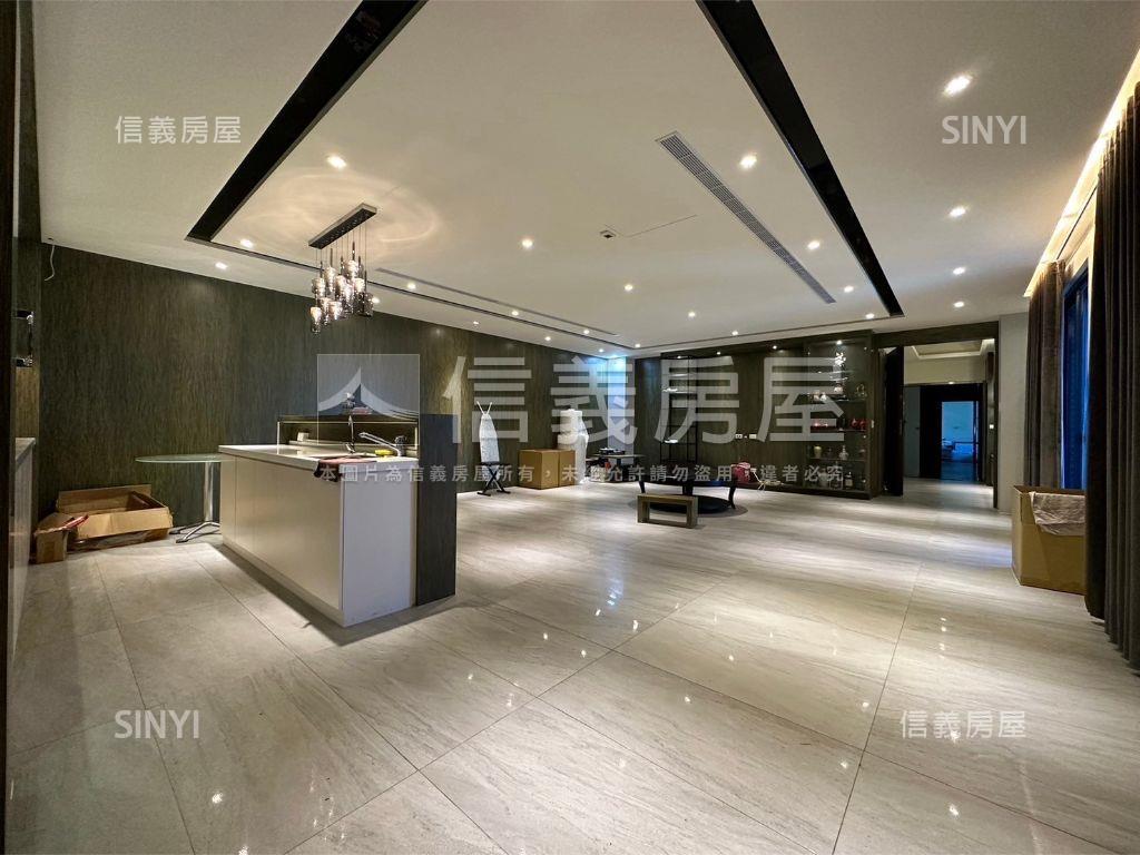 專任北屯住三角間企業總部房屋室內格局與周邊環境