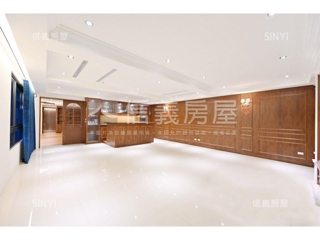 專任北屯住三角間企業總部房屋室內格局與周邊環境