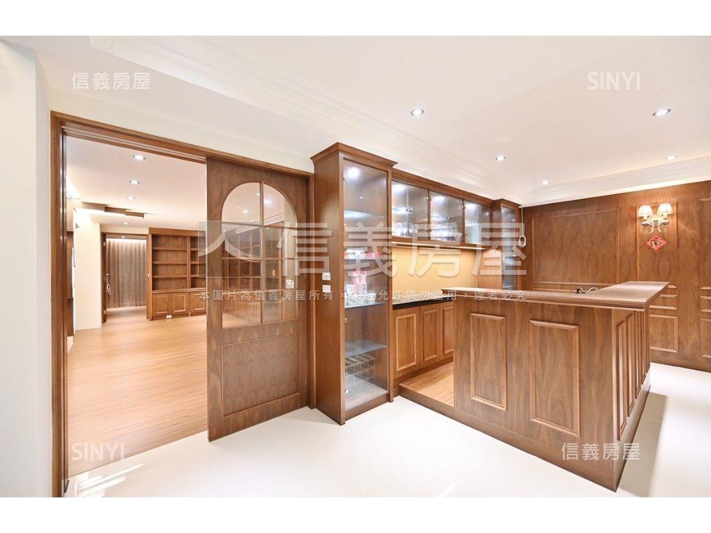 專任北屯住三角間企業總部房屋室內格局與周邊環境