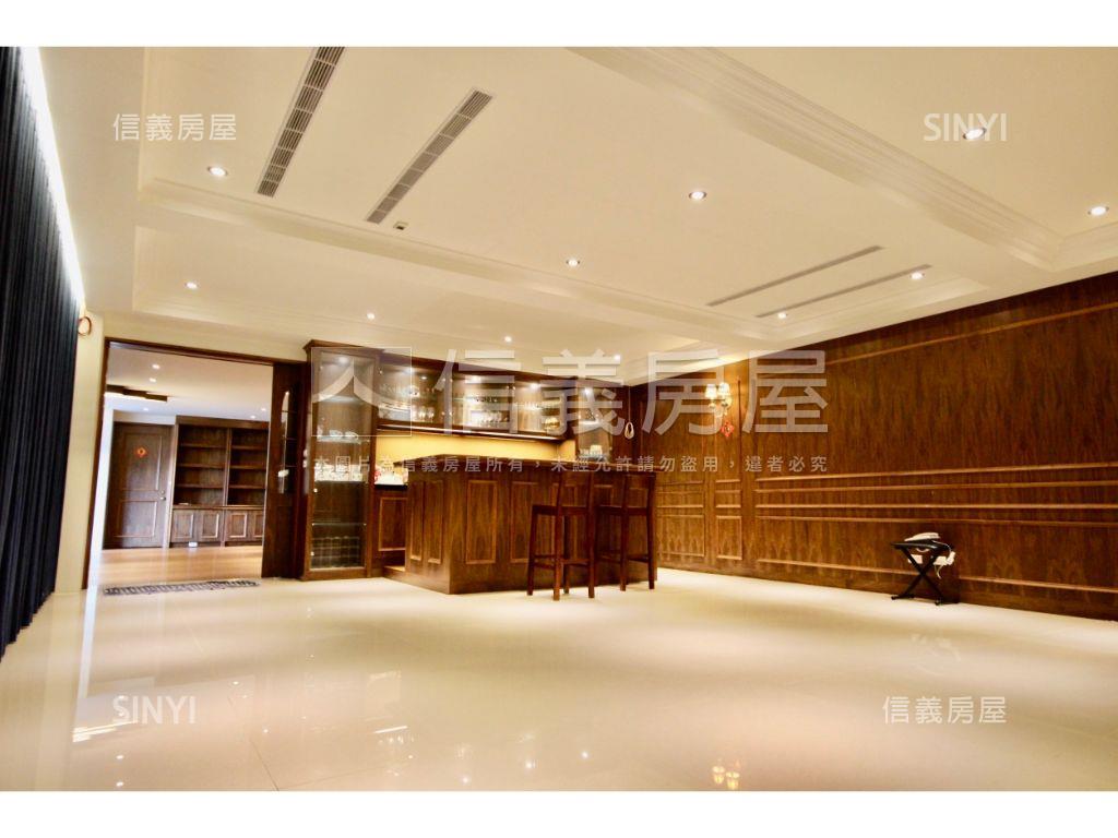 專任北屯住三角間企業總部房屋室內格局與周邊環境