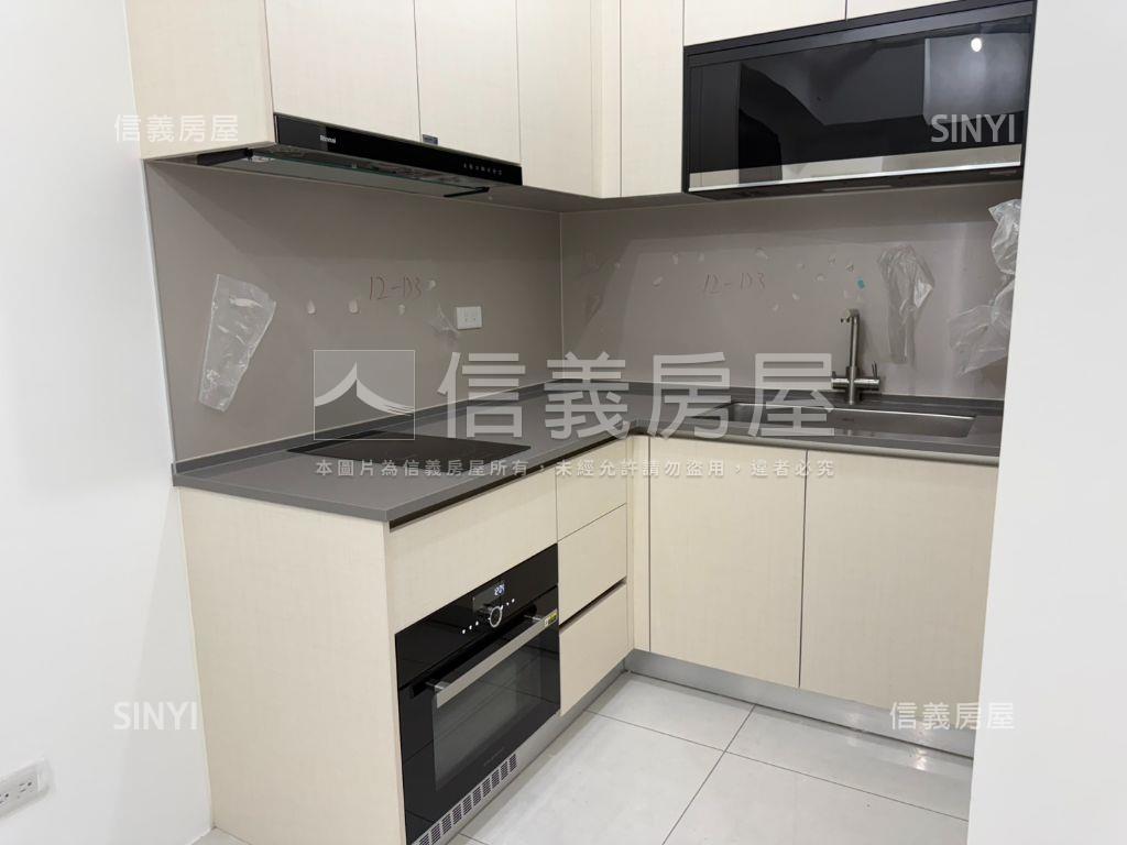 全新高樓景觀自由朗誦美宅房屋室內格局與周邊環境