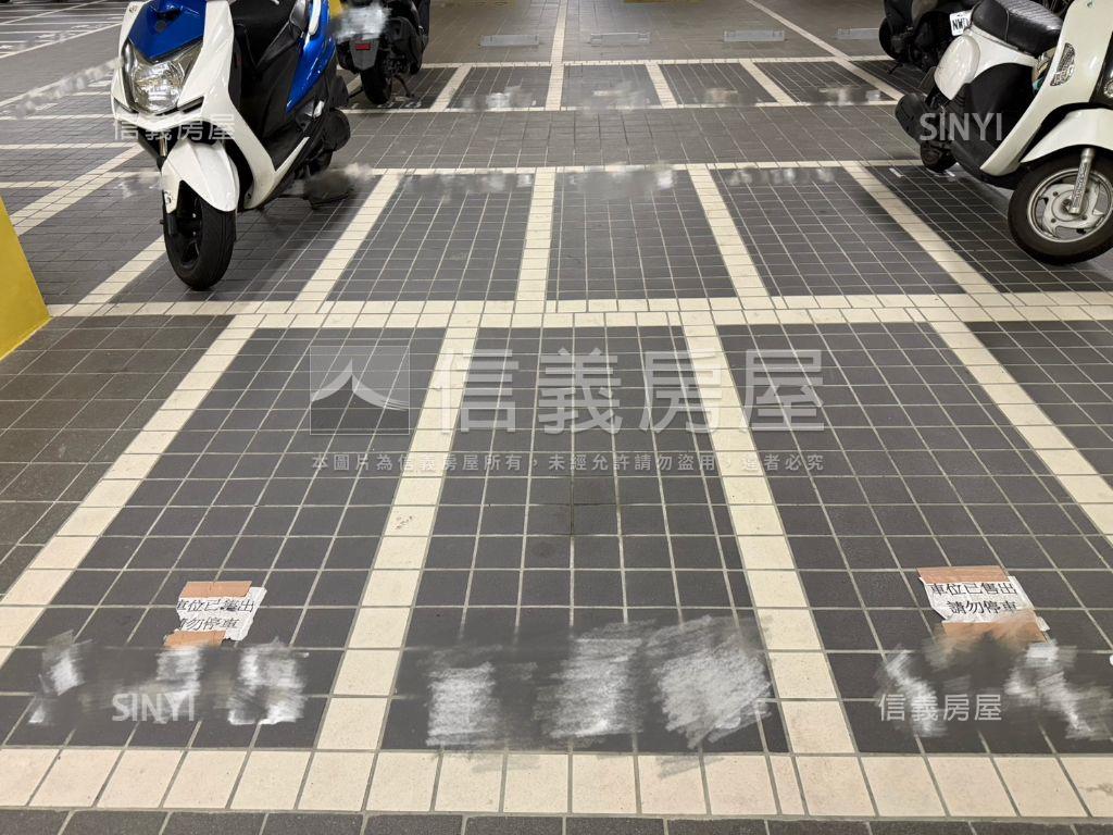 全新高樓景觀自由朗誦美宅房屋室內格局與周邊環境