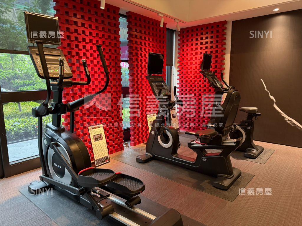 全新高樓景觀自由朗誦美宅房屋室內格局與周邊環境