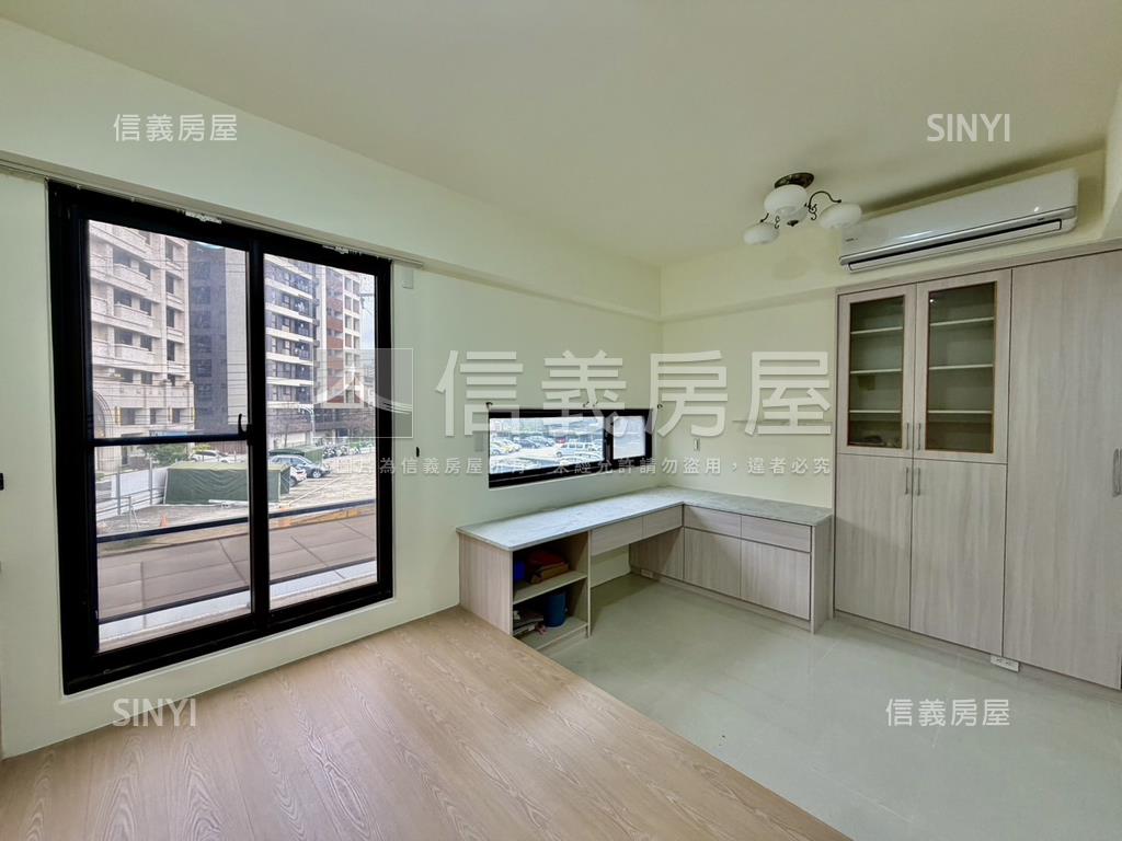 澤緣Ｔ－ＨＯＵＳＥ面馬路房屋室內格局與周邊環境