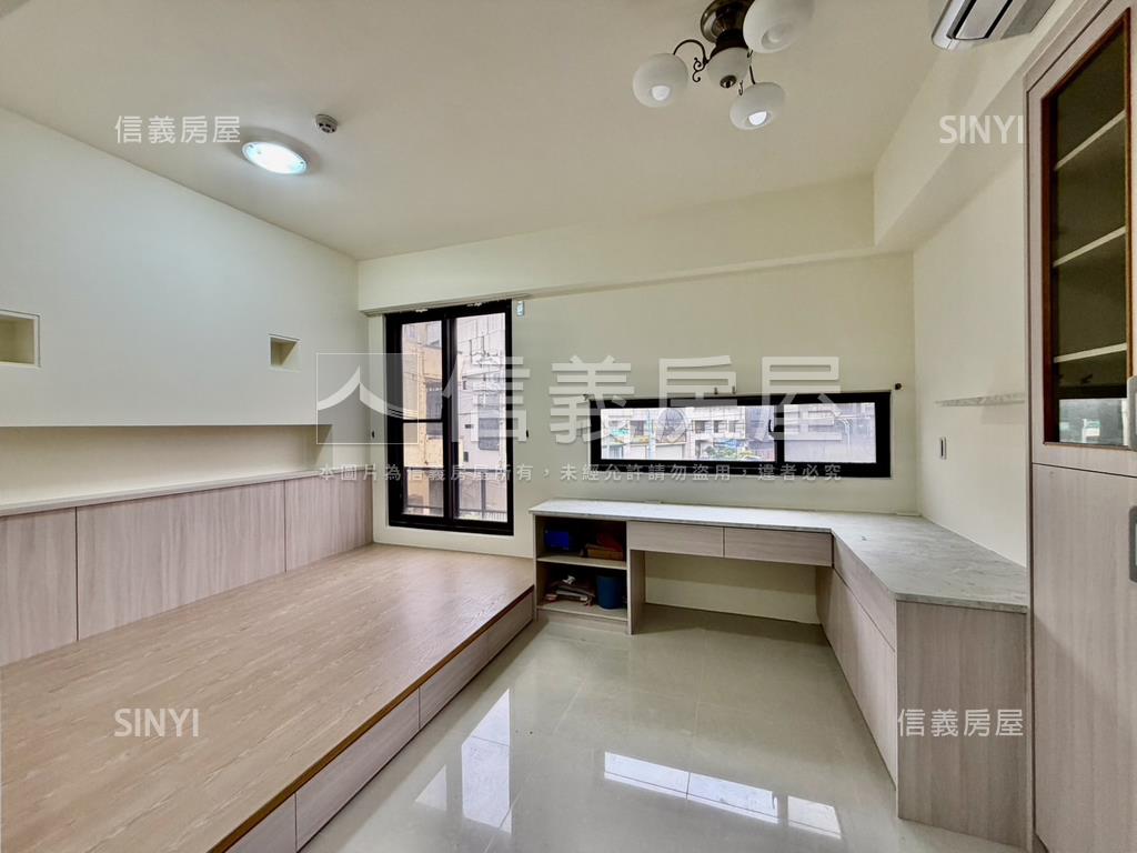 澤緣Ｔ－ＨＯＵＳＥ面馬路房屋室內格局與周邊環境