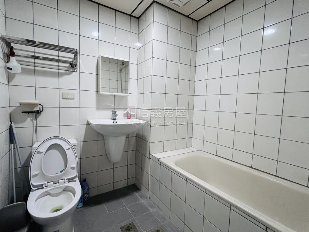 南應大｜大坪數四房房屋室內格局與周邊環境