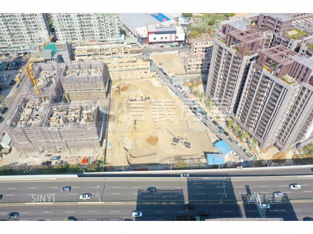 夯悅見山低總兩房熱鬧宅房屋室內格局與周邊環境