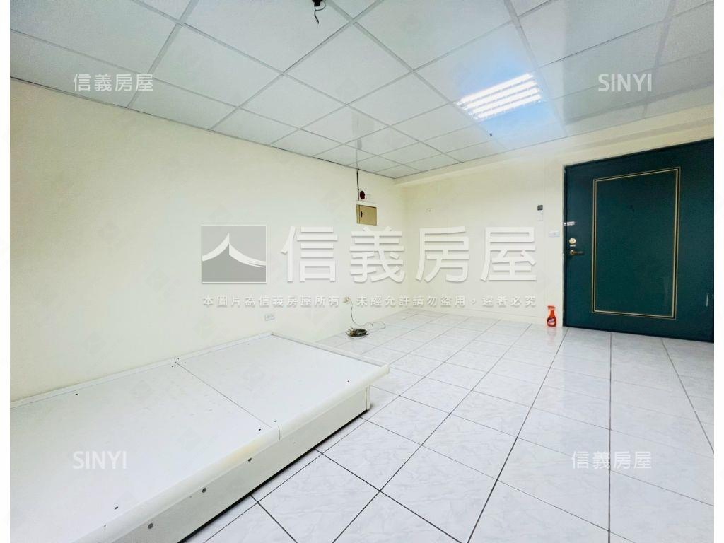 愛人１房含車位房屋室內格局與周邊環境