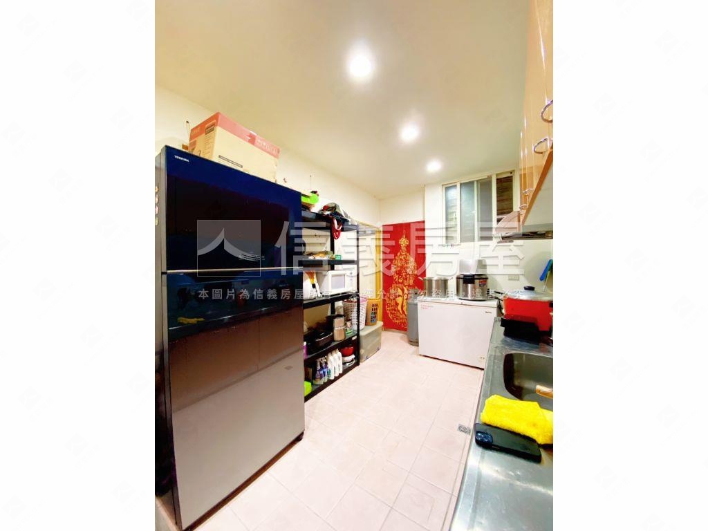低總價稀有典雅好成家兩房房屋室內格局與周邊環境