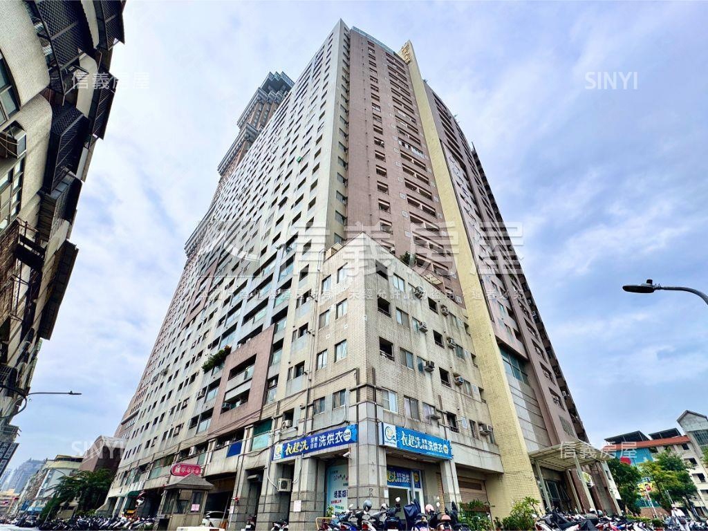 近建工高醫高樓４房有車位房屋室內格局與周邊環境