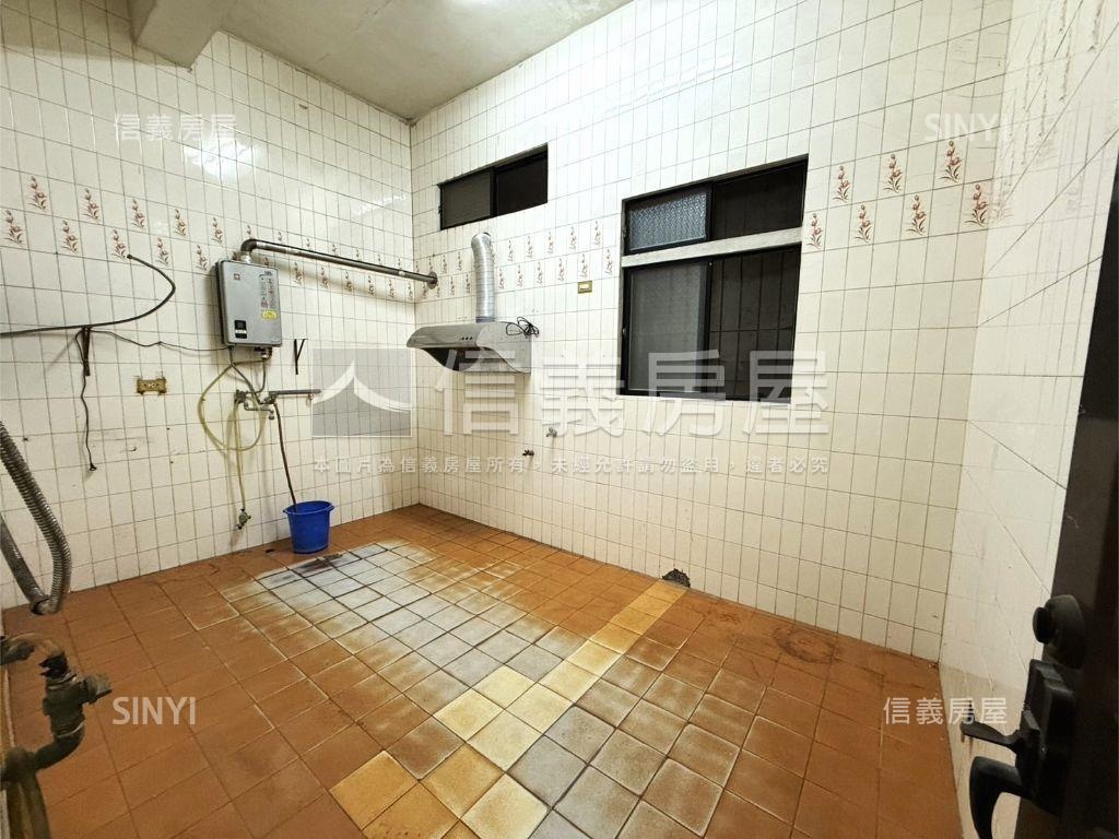 低總價好棒棒活路透天房屋室內格局與周邊環境