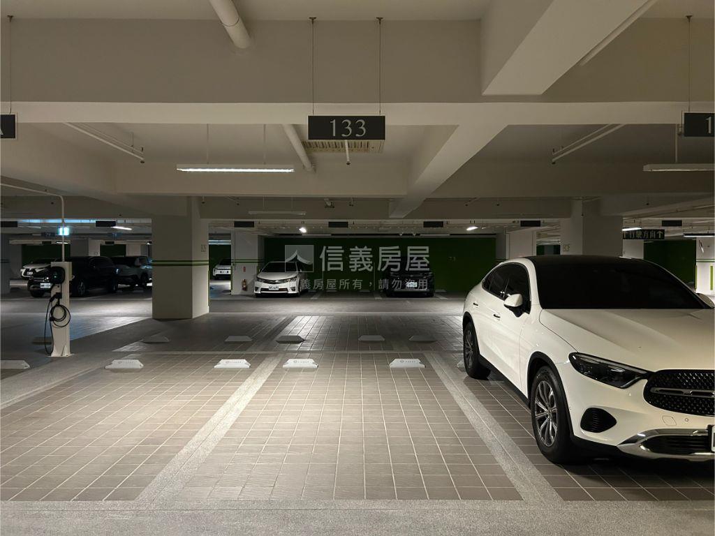 中科精銳闊樹梢戶平車房屋室內格局與周邊環境