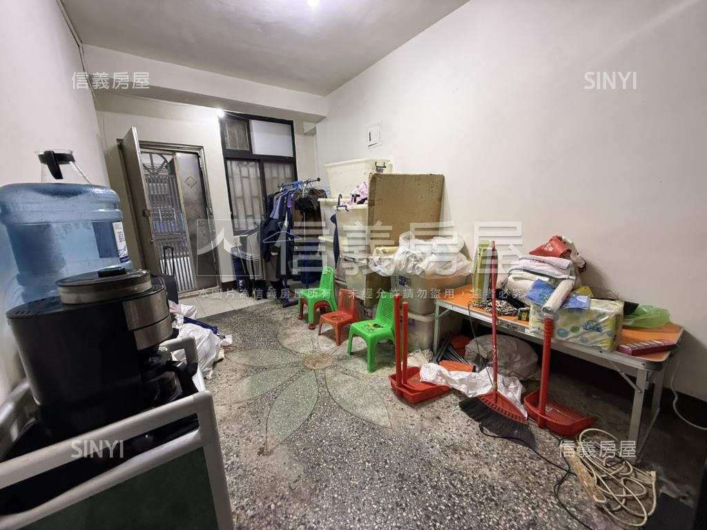 近市場邊間優質一樓房屋室內格局與周邊環境