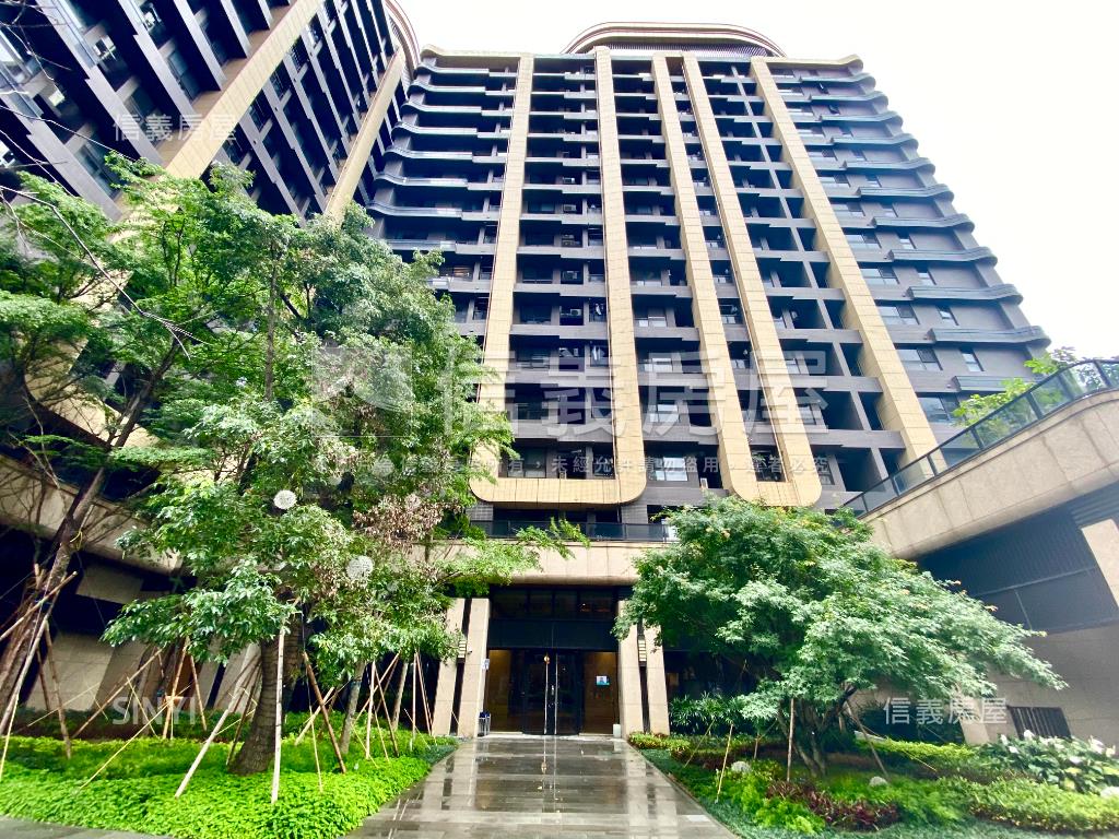 雙江翠Ｂ１車位二房屋室內格局與周邊環境