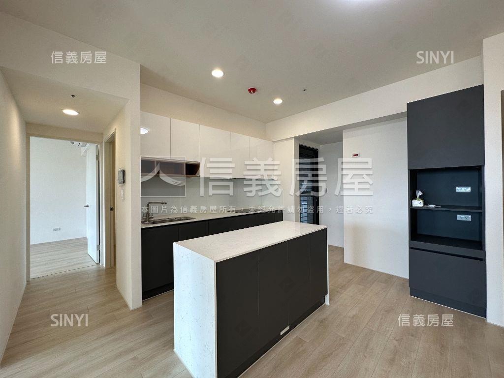 人人幸福中高樓層三房平車房屋室內格局與周邊環境