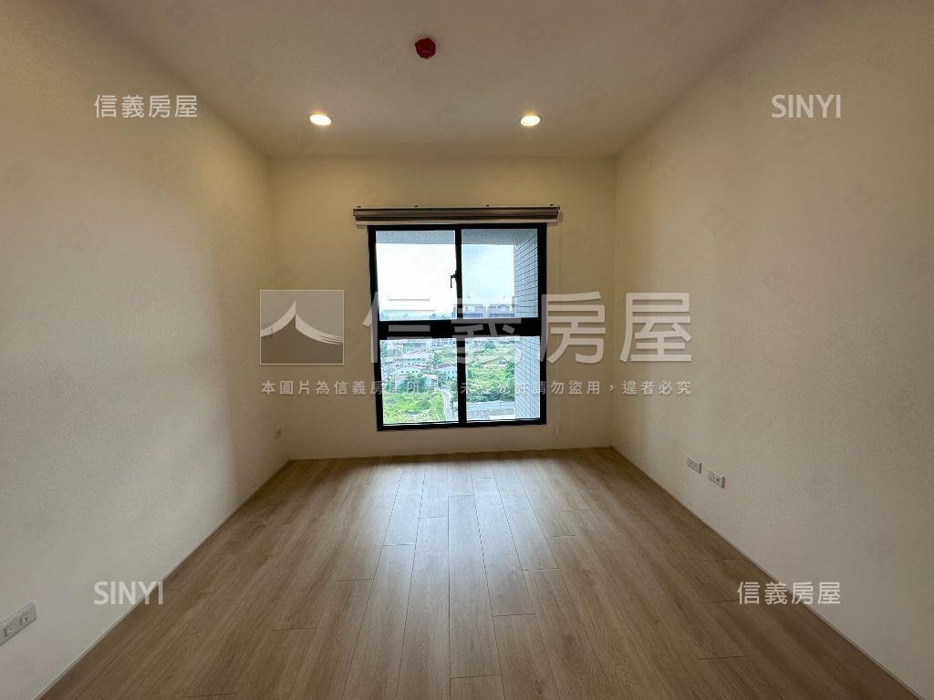 人人幸福中高樓層三房平車房屋室內格局與周邊環境