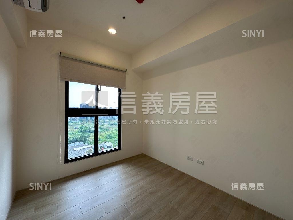 人人幸福中高樓層三房平車房屋室內格局與周邊環境