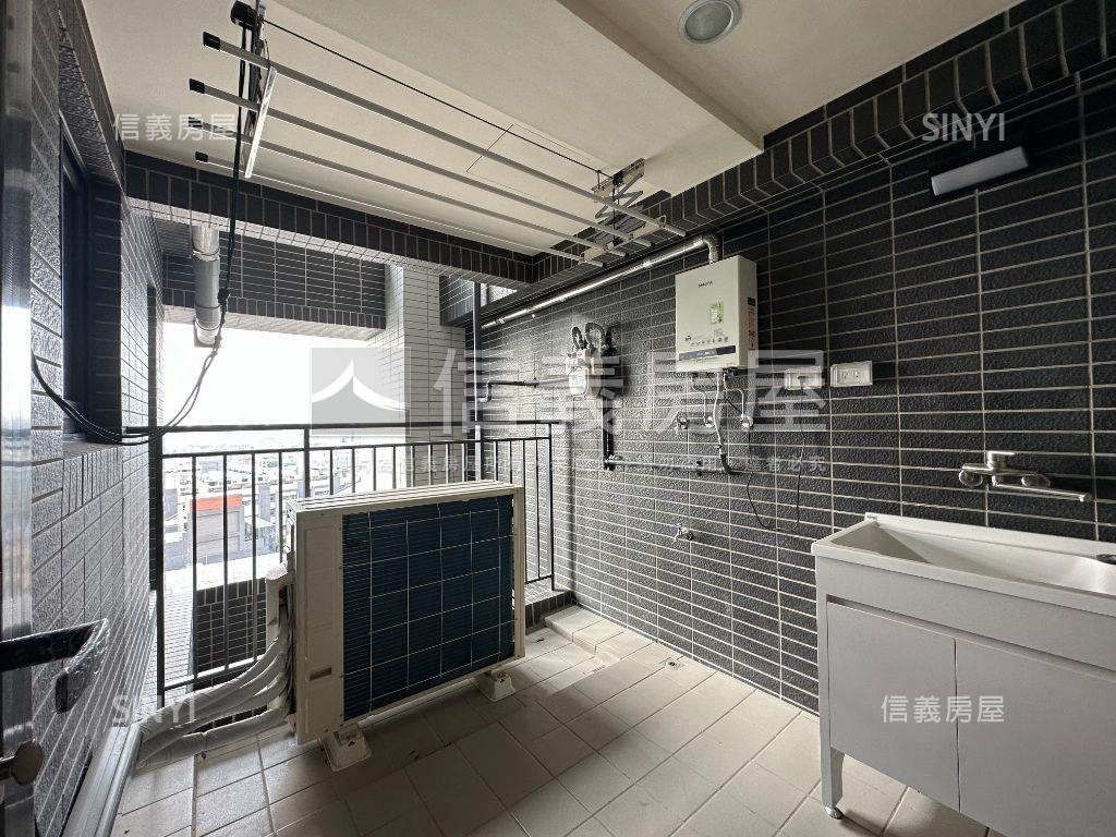 人人幸福中高樓層三房平車房屋室內格局與周邊環境