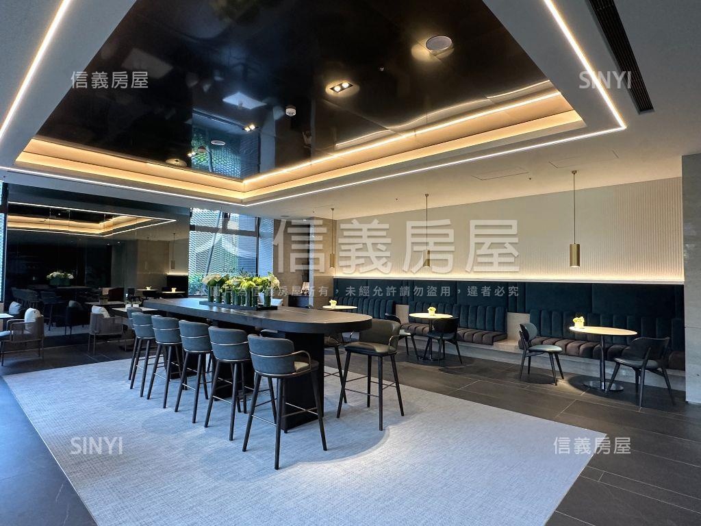 人人幸福中高樓層三房平車房屋室內格局與周邊環境