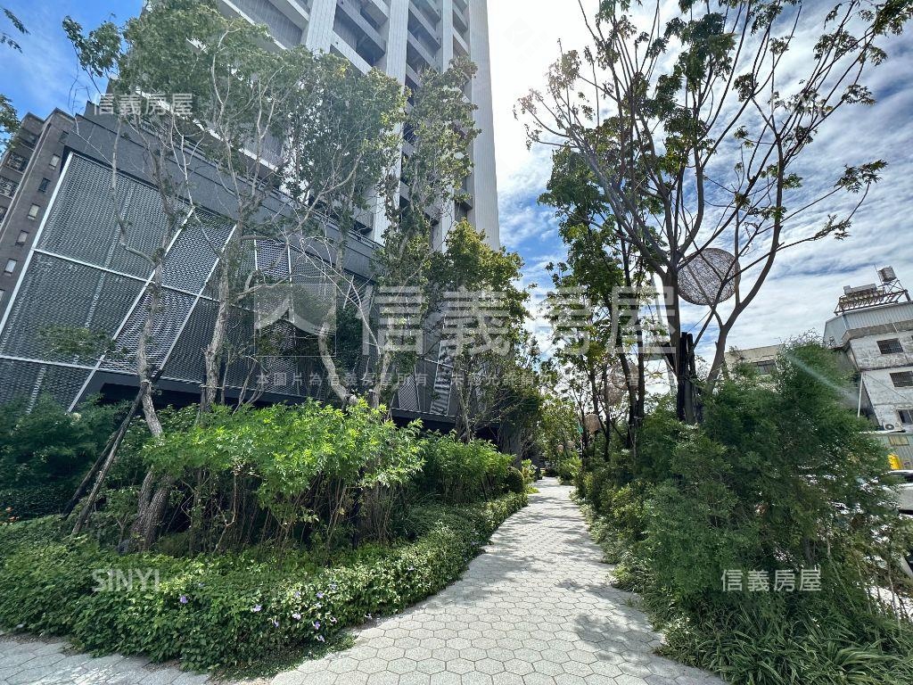 人人幸福中高樓層三房平車房屋室內格局與周邊環境