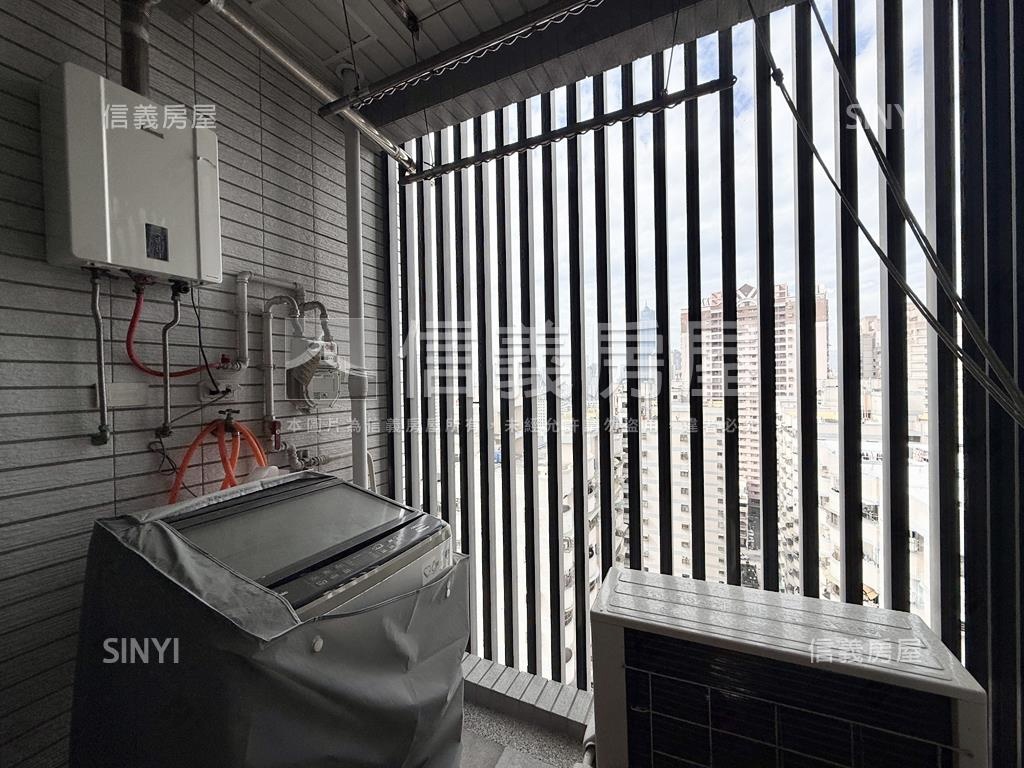 三發晶沙絕美兩房車位房屋室內格局與周邊環境