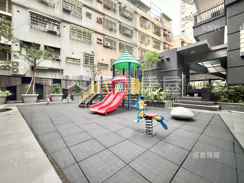 三發晶沙絕美兩房車位房屋室內格局與周邊環境