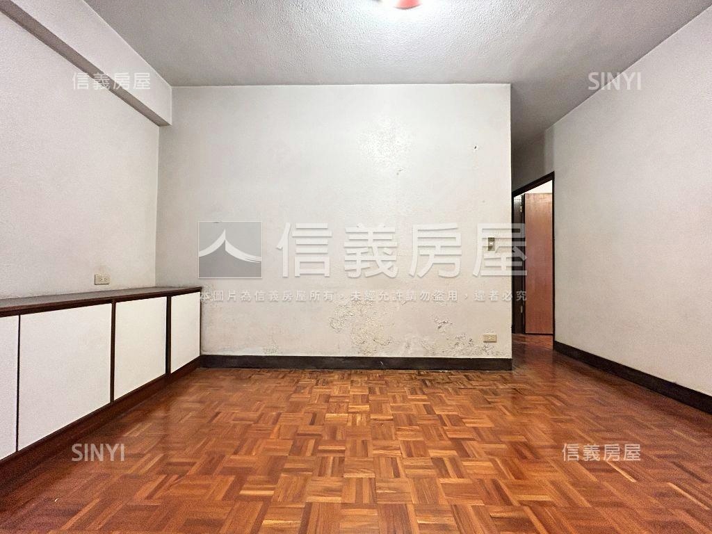 和平東路首選電梯華廈房屋室內格局與周邊環境