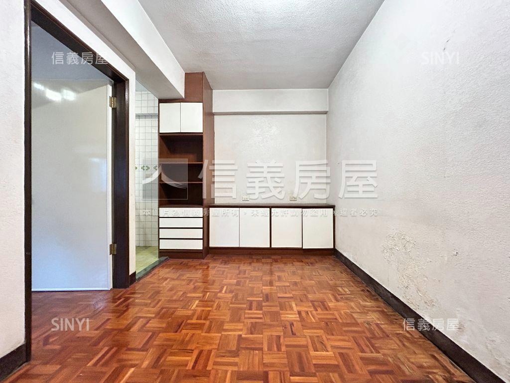 和平東路首選電梯華廈房屋室內格局與周邊環境