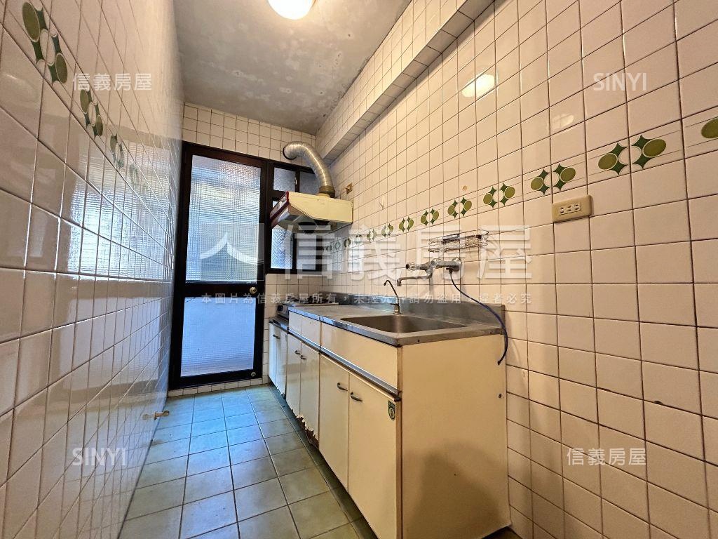 和平東路首選電梯華廈房屋室內格局與周邊環境