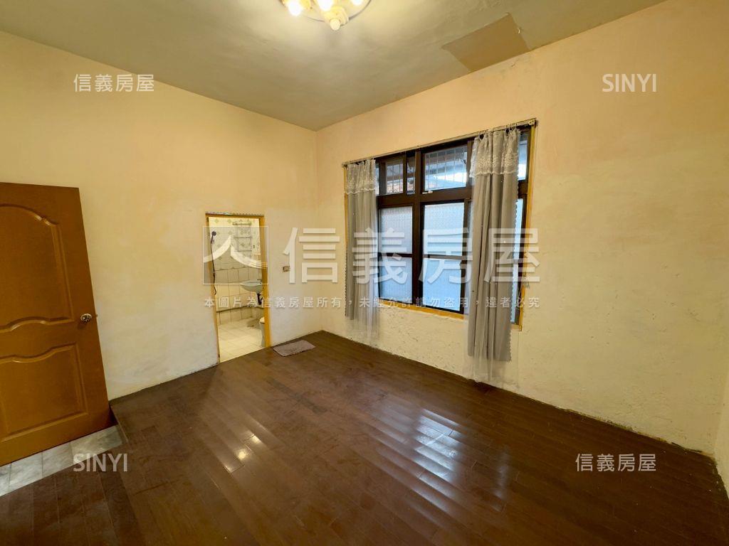 鳳山車站悠居大戶公寓一樓房屋室內格局與周邊環境