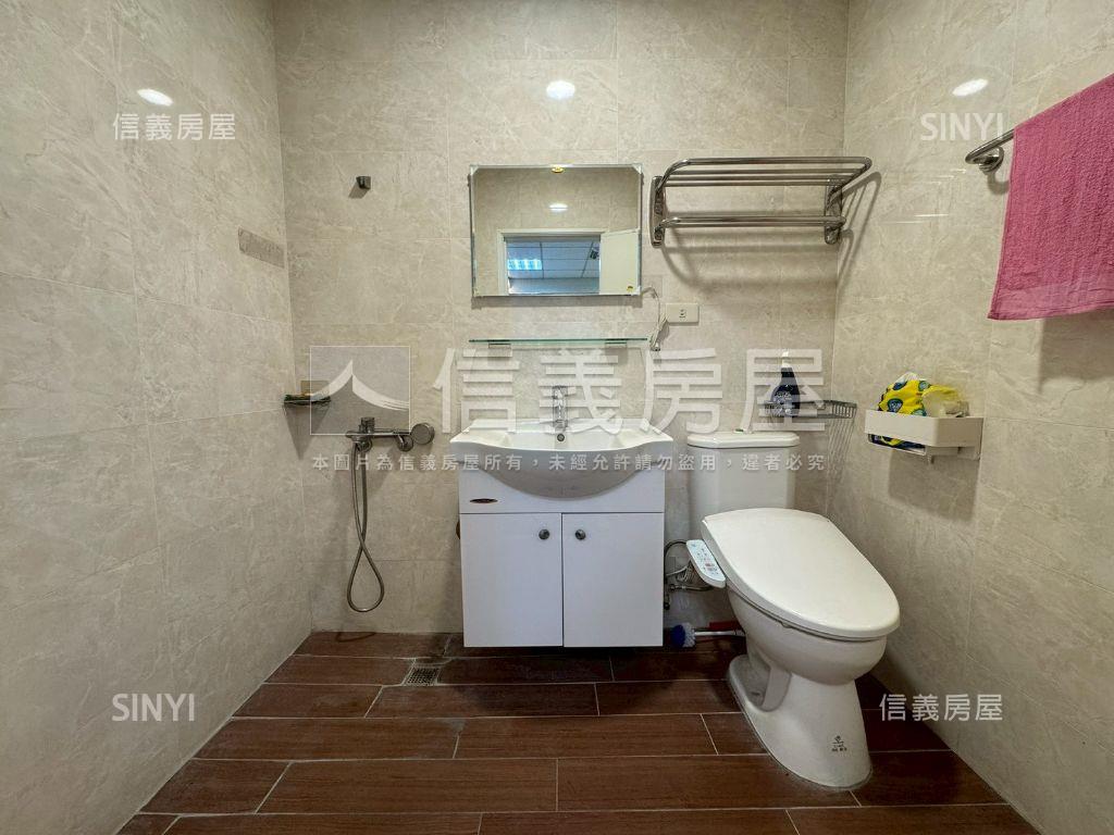 鳳山車站悠居大戶公寓一樓房屋室內格局與周邊環境