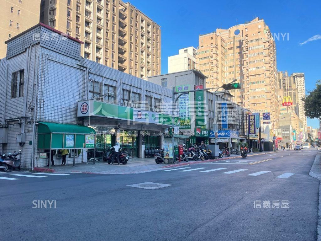 象山主人（Ａ３）二房車位房屋室內格局與周邊環境