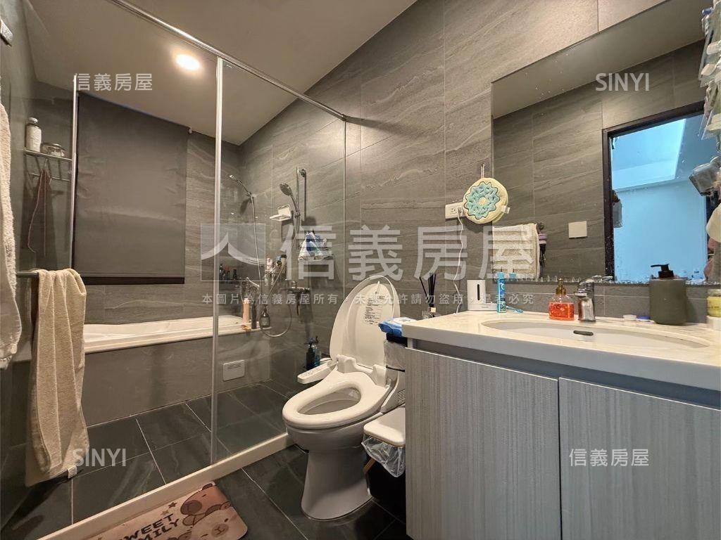 沙鹿前站｜大面寬邊間別墅房屋室內格局與周邊環境