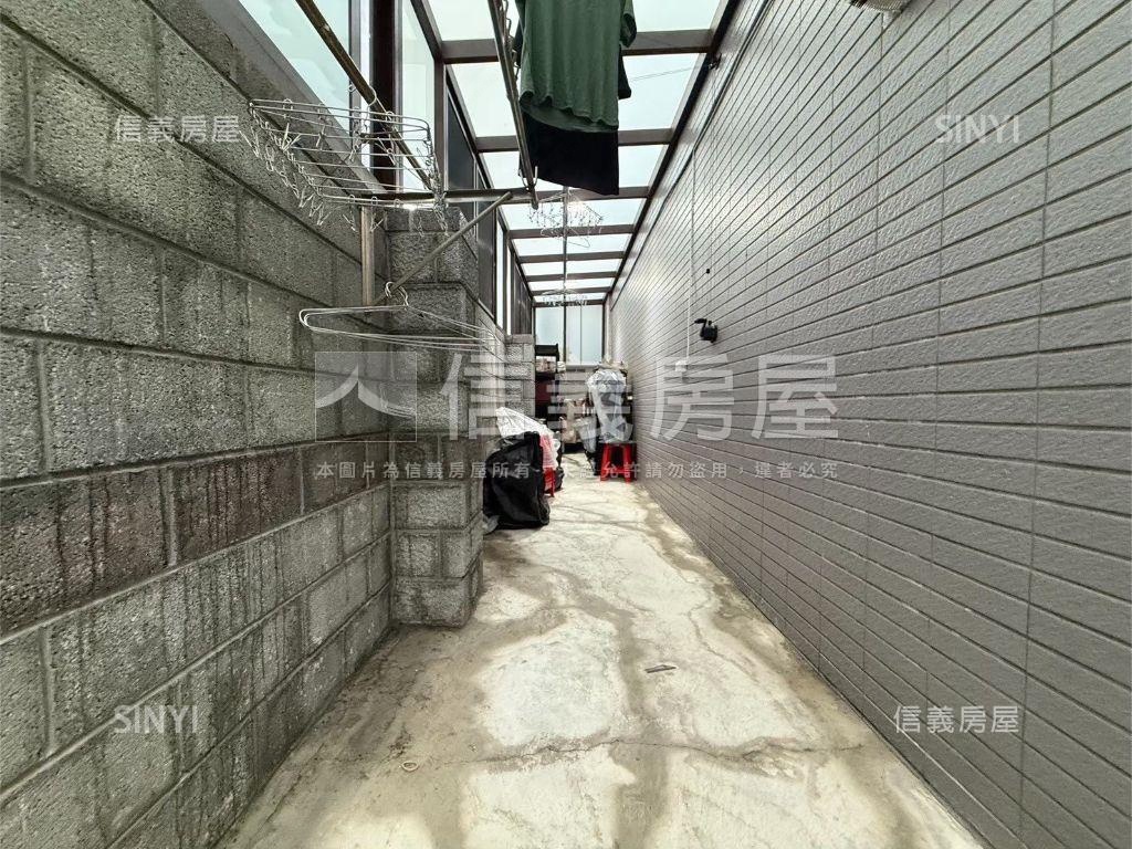 沙鹿前站｜大面寬邊間別墅房屋室內格局與周邊環境