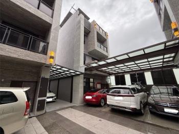 沙鹿前站｜大面寬邊間別墅