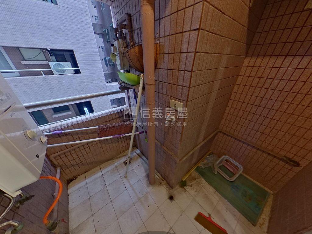 諾貝爾低總價便宜兩房房屋室內格局與周邊環境